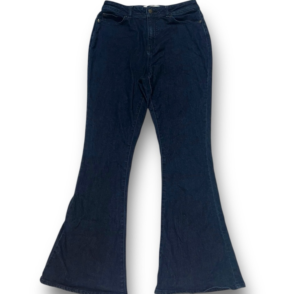 Est 1946 Super High Rise Flare Leg Dark Wash Navy High Waisted Jeans Size 12 EUC